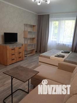 1-к квартира, посуточно, 33м2, 4/5 этаж