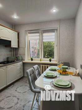 3-к квартира, посуточно, 65м2, 1/1 этаж