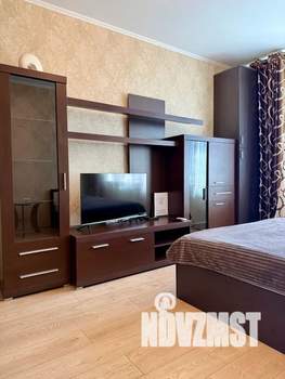 1-к квартира, посуточно, 35м2, 3/8 этаж