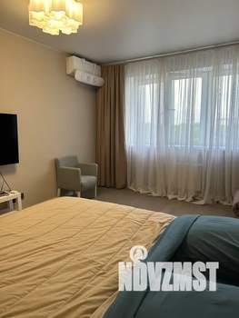 1-к квартира, посуточно, 40м2, 8/8 этаж