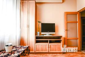 1-к квартира, посуточно, 35м2, 1/7 этаж