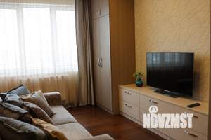 2-к квартира, посуточно, 43м2, 1/1 этаж