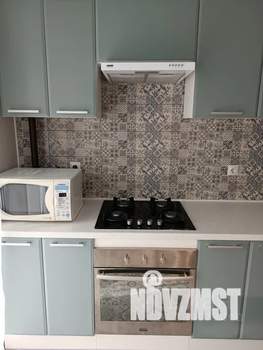1-к квартира, посуточно, 35м2, 1/9 этаж