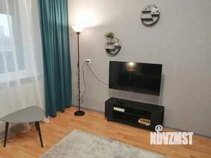 1-к квартира, посуточно, 35м2, 4/10 этаж