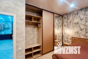 3-к квартира, посуточно, 77м2, 3/6 этаж