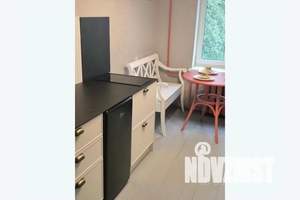 1-к квартира, посуточно, 40м2, 2/4 этаж
