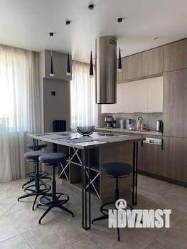 2-к квартира, посуточно, 75м2, 13/18 этаж