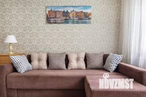 1-к квартира, посуточно, 40м2, 1/9 этаж