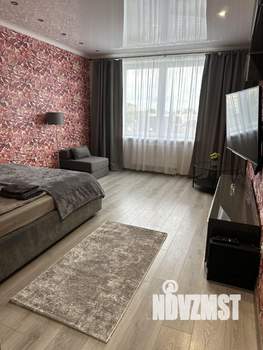 1-к квартира, посуточно, 45м2, 4/8 этаж
