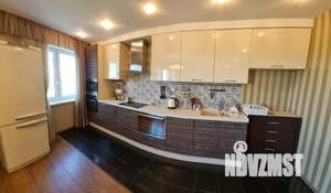 1-к квартира, посуточно, 103м2, 1/1 этаж