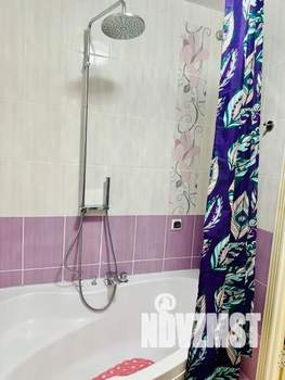 Студия квартира, посуточно, 43м2, 1/12 этаж