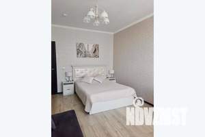 1-к квартира, посуточно, 40м2, 12/16 этаж