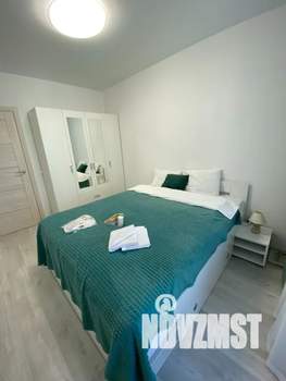 1-к квартира, посуточно, 38м2, 9/16 этаж