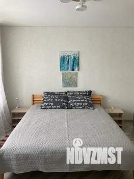 1-к квартира, посуточно, 37м2, 4/5 этаж