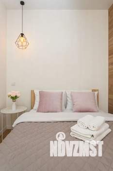 1-к квартира, посуточно, 38м2, 1/10 этаж