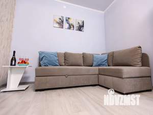 1-к квартира, посуточно, 37м2, 8/10 этаж