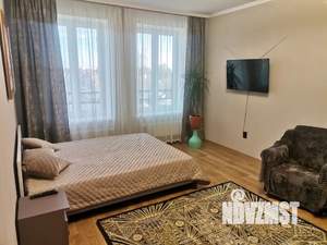 1-к квартира, посуточно, 46м2, 4/10 этаж