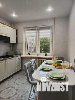 3-к квартира, посуточно, 65м2, 3/9 этаж