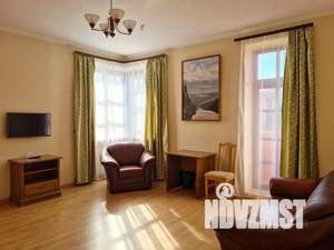 2-к квартира, посуточно, 52м2, 1/1 этаж