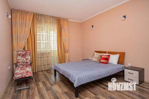 3-к квартира, посуточно, 98м2, 1/1 этаж