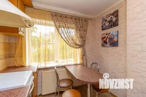 2-к квартира, посуточно, 58м2, 4/4 этаж