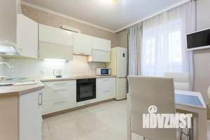 1-к квартира, посуточно, 42м2, 1/1 этаж