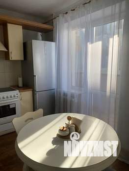 1-к квартира, посуточно, 38м2, 4/12 этаж