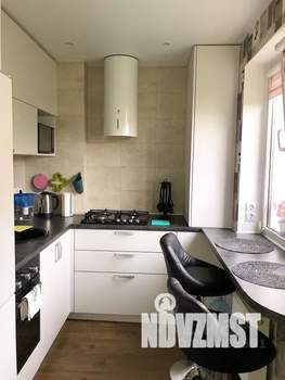 2-к квартира, посуточно, 43м2, 2/2 этаж