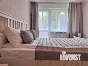2-к квартира, посуточно, 52м2, 1/1 этаж