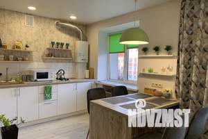 2-к квартира, посуточно, 46м2, 1/1 этаж