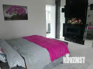 Студия квартира, посуточно, 40м2, 3/3 этаж