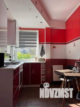1-к квартира, посуточно, 33м2, 3/3 этаж