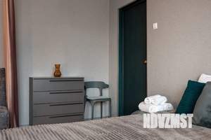 1-к квартира, посуточно, 40м2, 4/10 этаж
