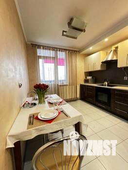 1-к квартира, посуточно, 42м2, 1/1 этаж