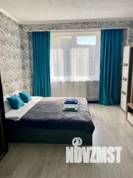 1-к квартира, посуточно, 42м2, 1/9 этаж