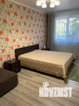 1-к квартира, посуточно, 61м2, 1/1 этаж