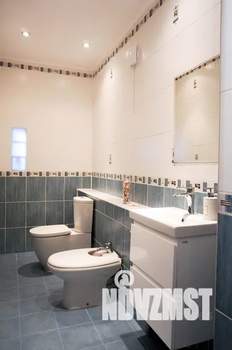 4-к квартира, посуточно, 156м2, 4/4 этаж