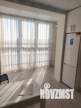 1-к квартира, посуточно, 40м2, 15/16 этаж