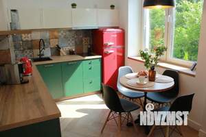 2-к квартира, посуточно, 54м2, 1/1 этаж