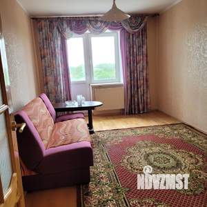 1-к квартира, посуточно, 42м2, 3/7 этаж