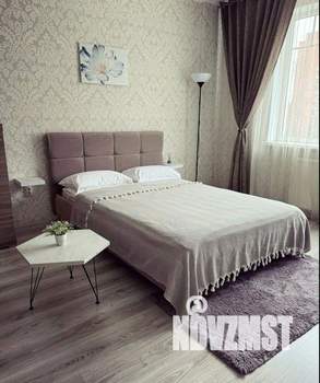 1-к квартира, посуточно, 42м2, 1/1 этаж