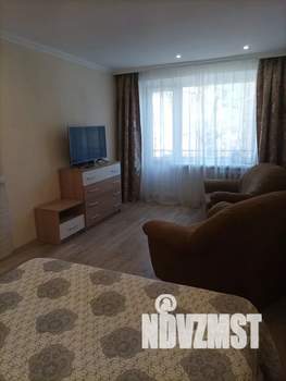 1-к квартира, посуточно, 32м2, 2/5 этаж