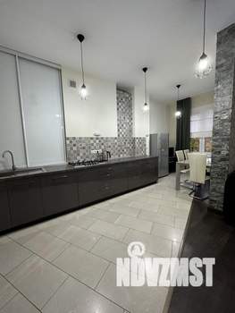 2-к квартира, посуточно, 78м2, 1/1 этаж