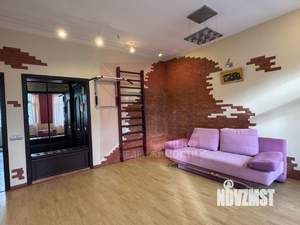 4-к квартира, на длительный срок, 105м2, 2/3 этаж