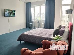 1-к квартира, посуточно, 72м2, 4/5 этаж