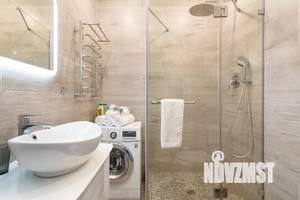 1-к квартира, посуточно, 42м2, 9/12 этаж