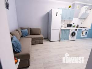 1-к квартира, посуточно, 37м2, 8/10 этаж