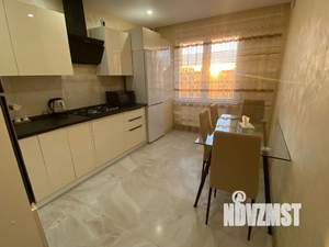 1-к квартира, посуточно, 58м2, 1/1 этаж