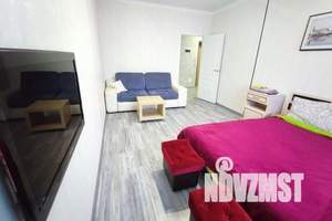 1-к квартира, посуточно, 42м2, 6/9 этаж