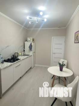 1-к квартира, посуточно, 40м2, 9/12 этаж